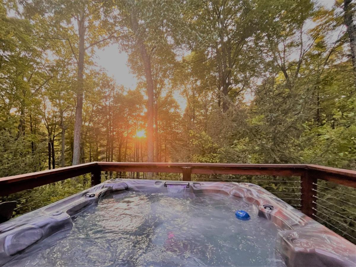 Beautiful Cabin On 83 Acres Near New River Gorge National Park Hico Esterno foto